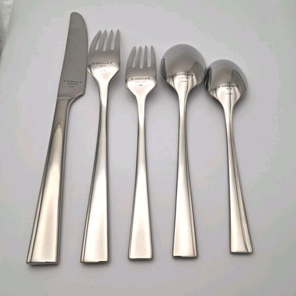 Gorham Twist 15 Piece Place Set Serves 3 Persons Stainless Glossy Flatware New! - Picture 3 of 3